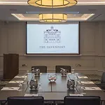 The Davenport 4*